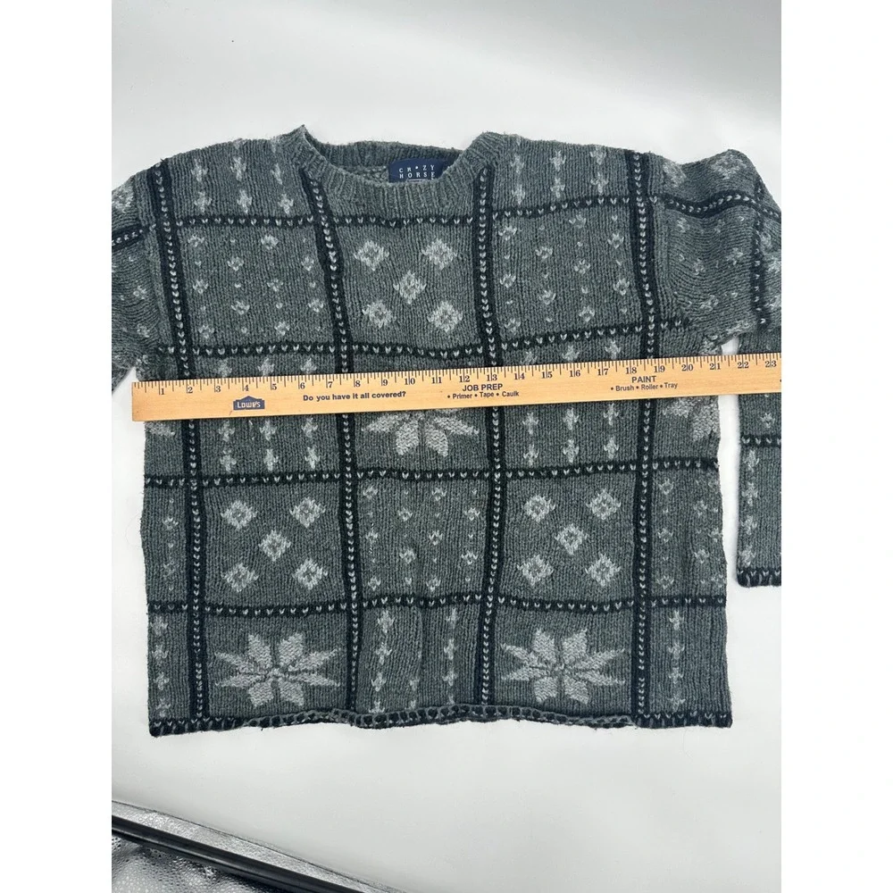 Crazy Horse Liz Claiborne Gray Fair Isle Snowflake Knit Sweater Womens S 1217 - Picture 5 of 8
